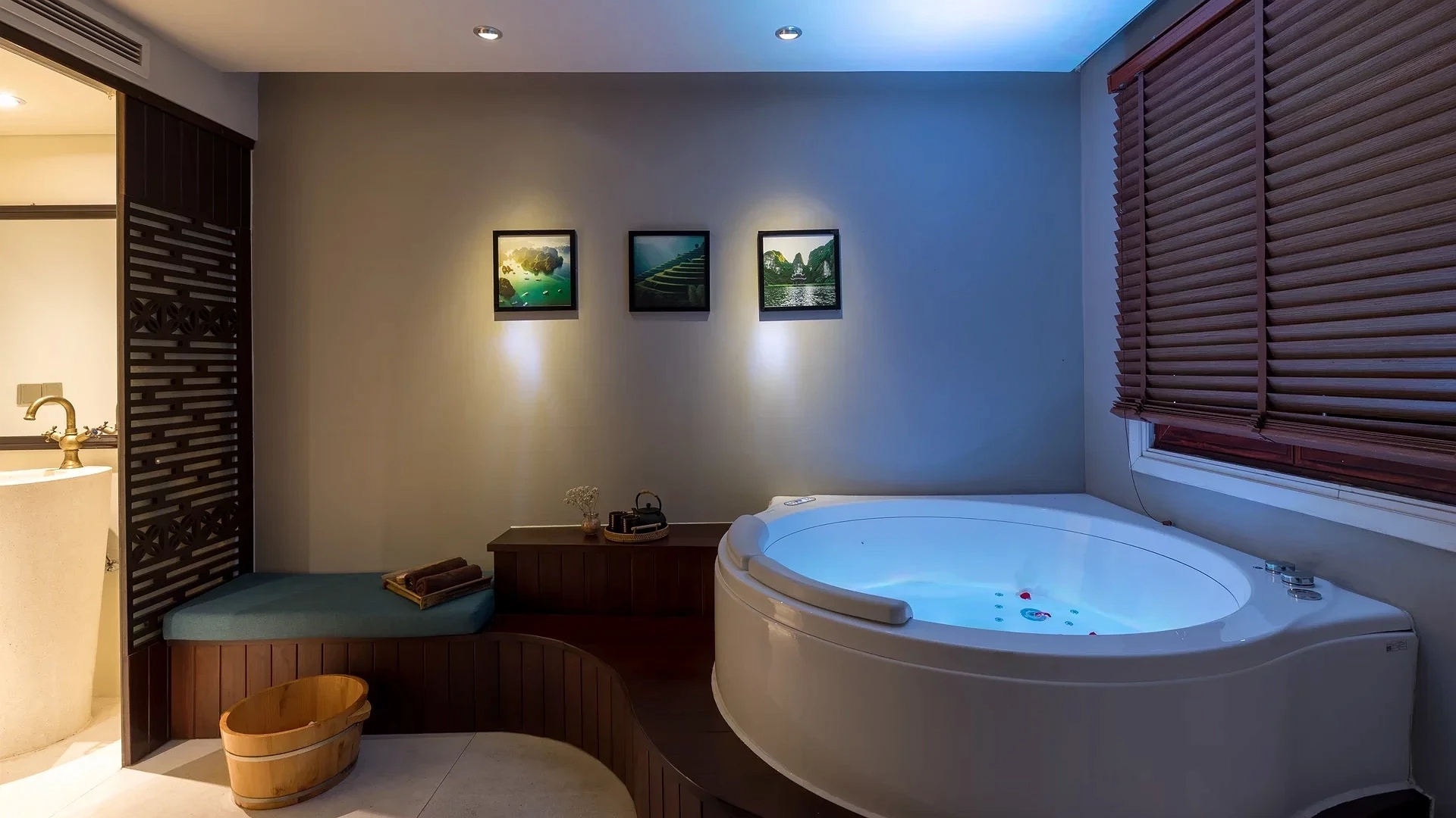 Hotel Image 12