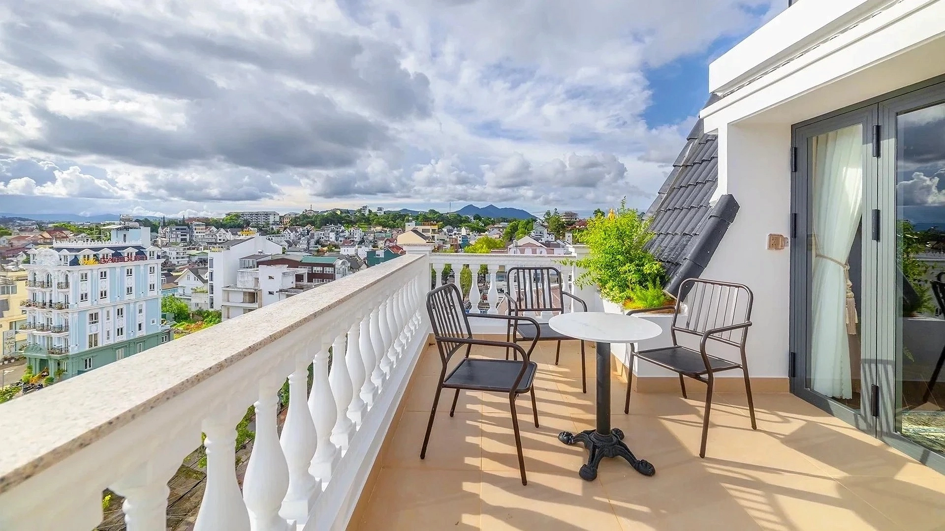 Hotel Image 6