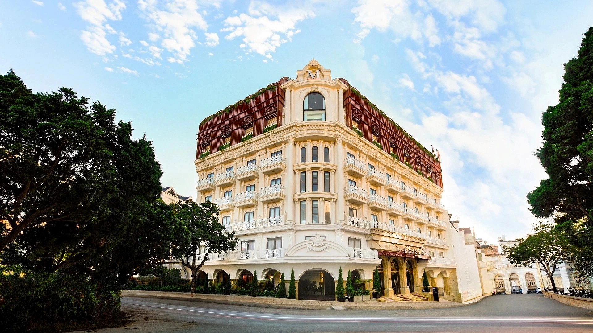 Hotel Image 2